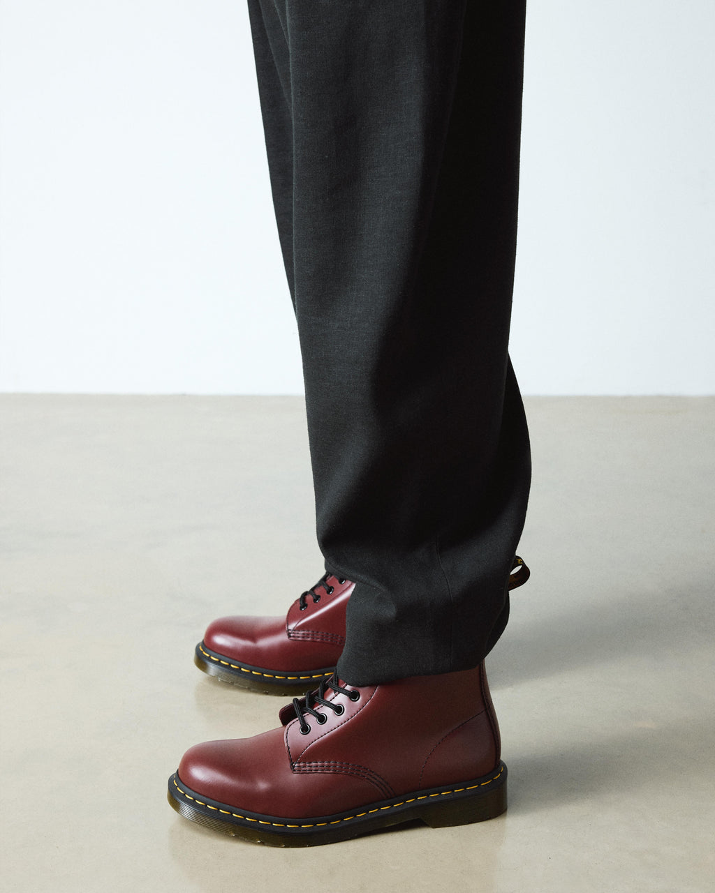 Botas 1460 de piel Smooth Dr. Martens - vista lateral
