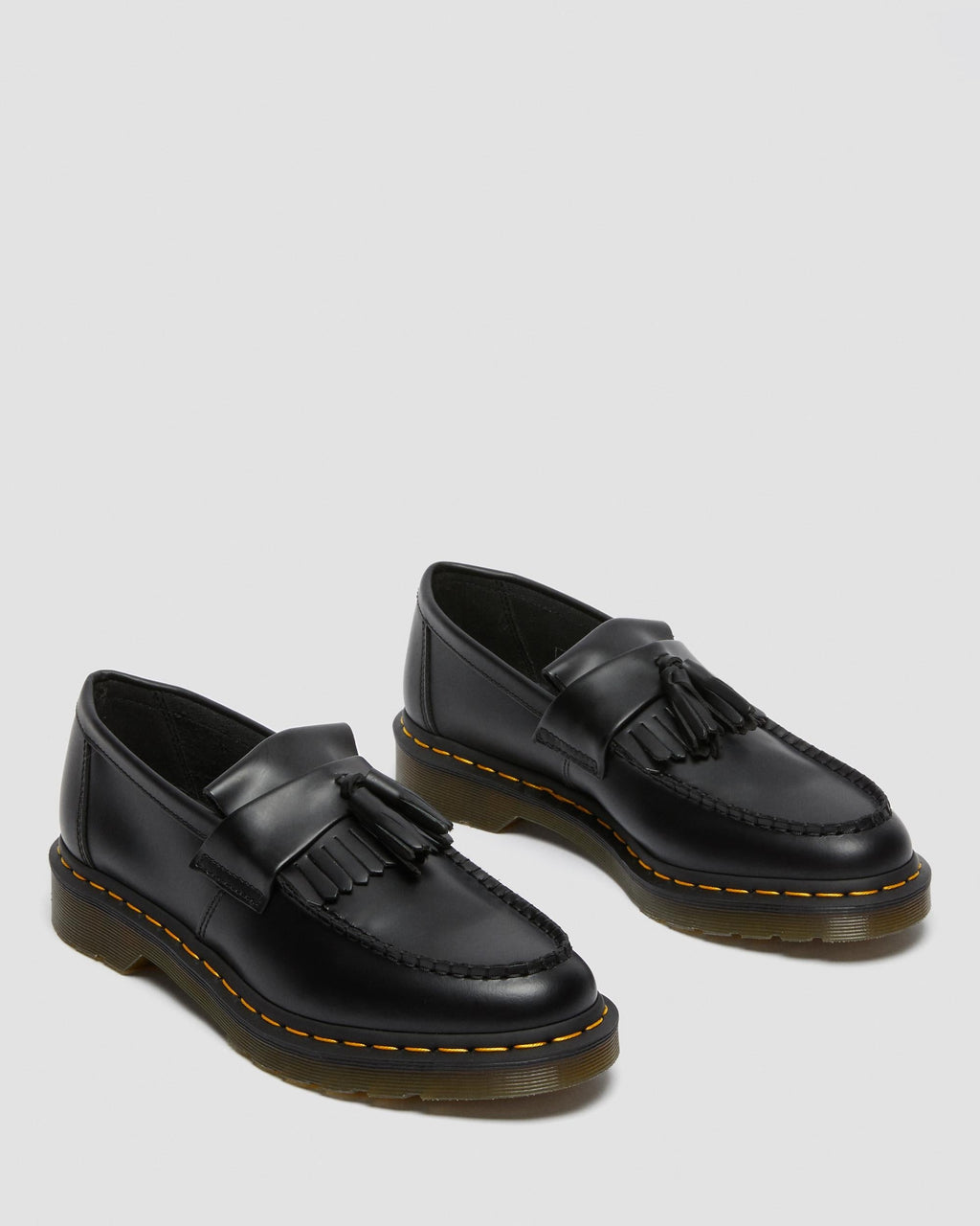 Mocasines Adrian Yellow Stitch de piel Smooth con borla Dr. Martens - vista de detalle
