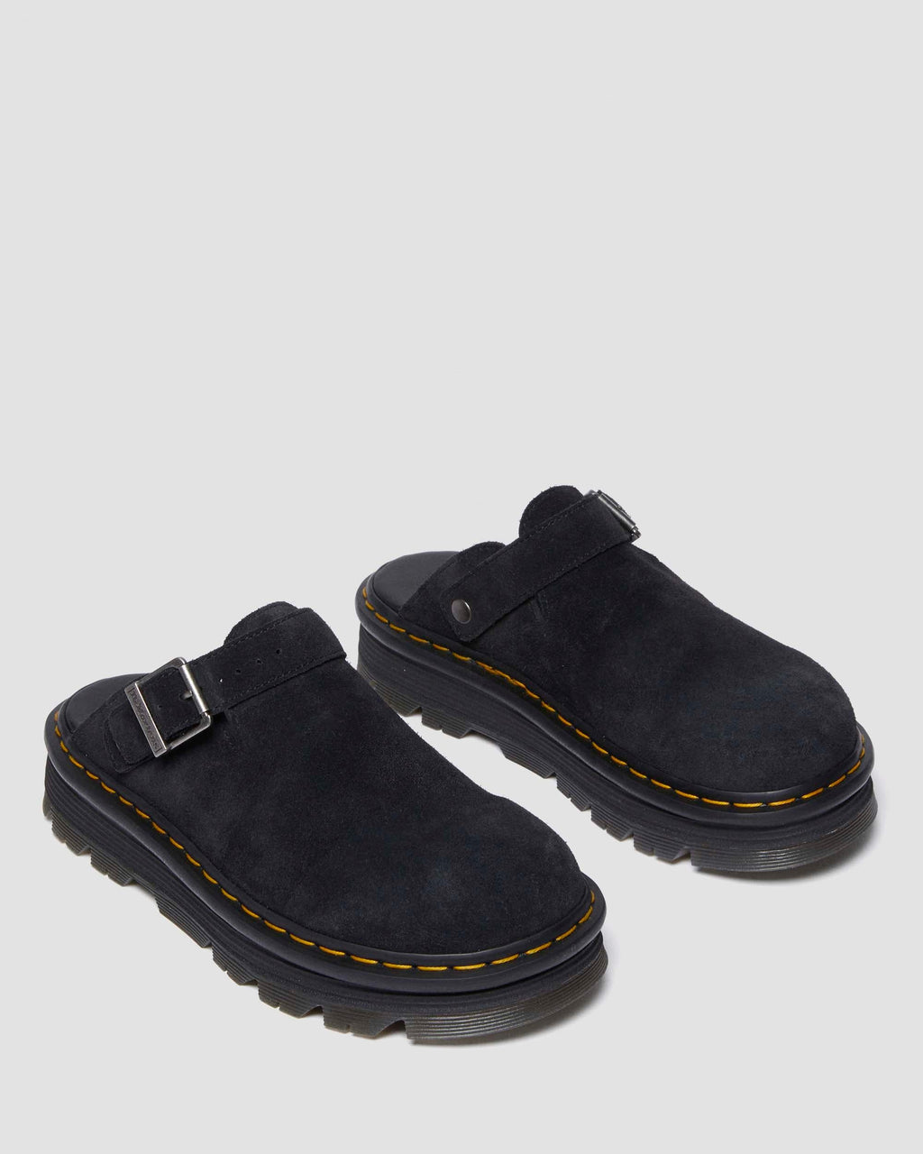 Zuecos con plataforma Zebzag de gamuza Dr. Martens - vista de detalle