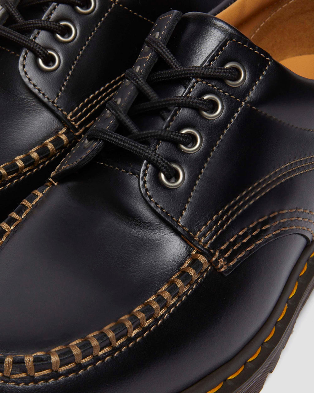 Zapatos Lowell Moc Toe de piel Dr. Martens - vista trasera