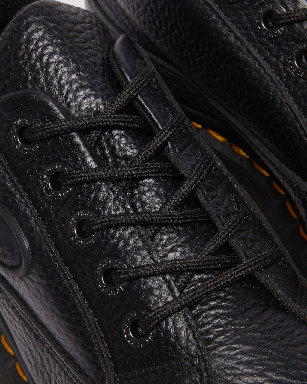 Zapatos Buzz de piel Milled Nappa con 5 ojales Dr. Martens - vista de detalle 5