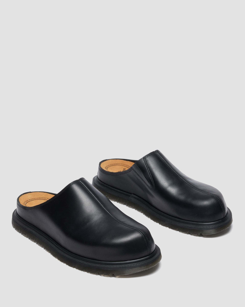 Zuecos San de piel Dr. Martens - vista de detalle