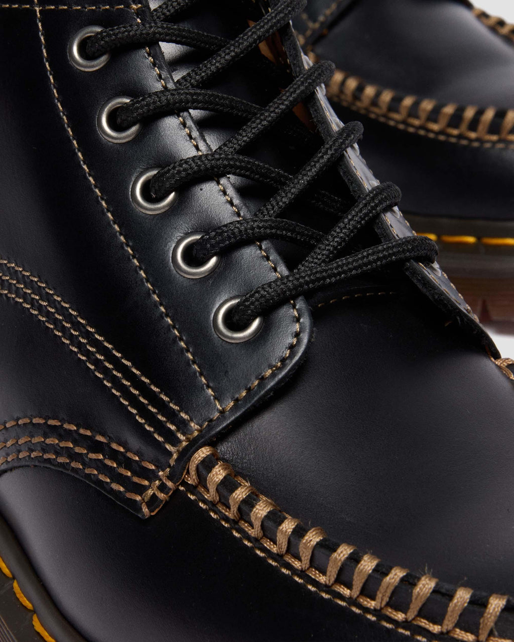Botines Lowell Chukka Moc Toe de piel Dr. Martens - vista trasera